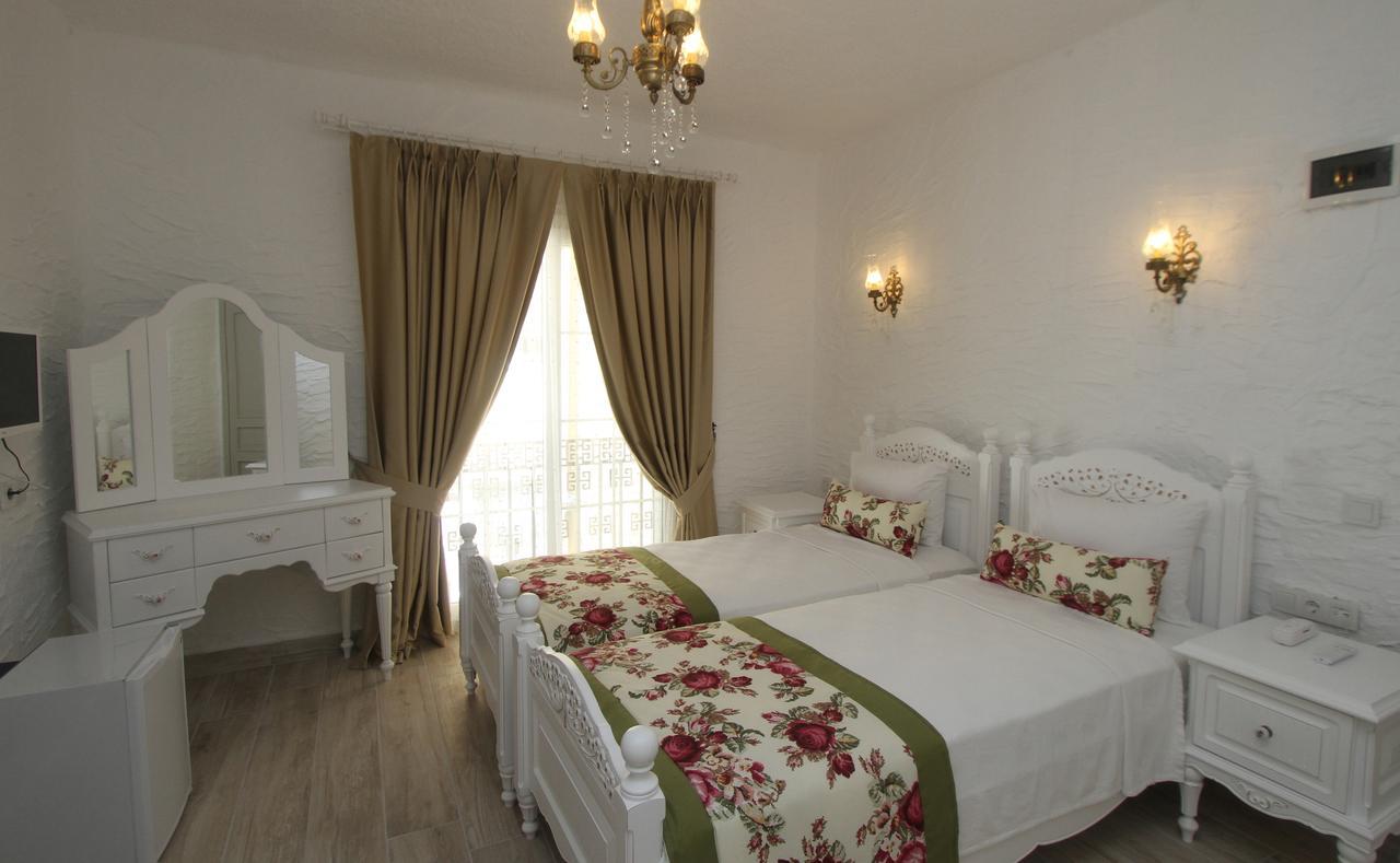Alya Mou Butik Hotel Cesme Ngoại thất bức ảnh