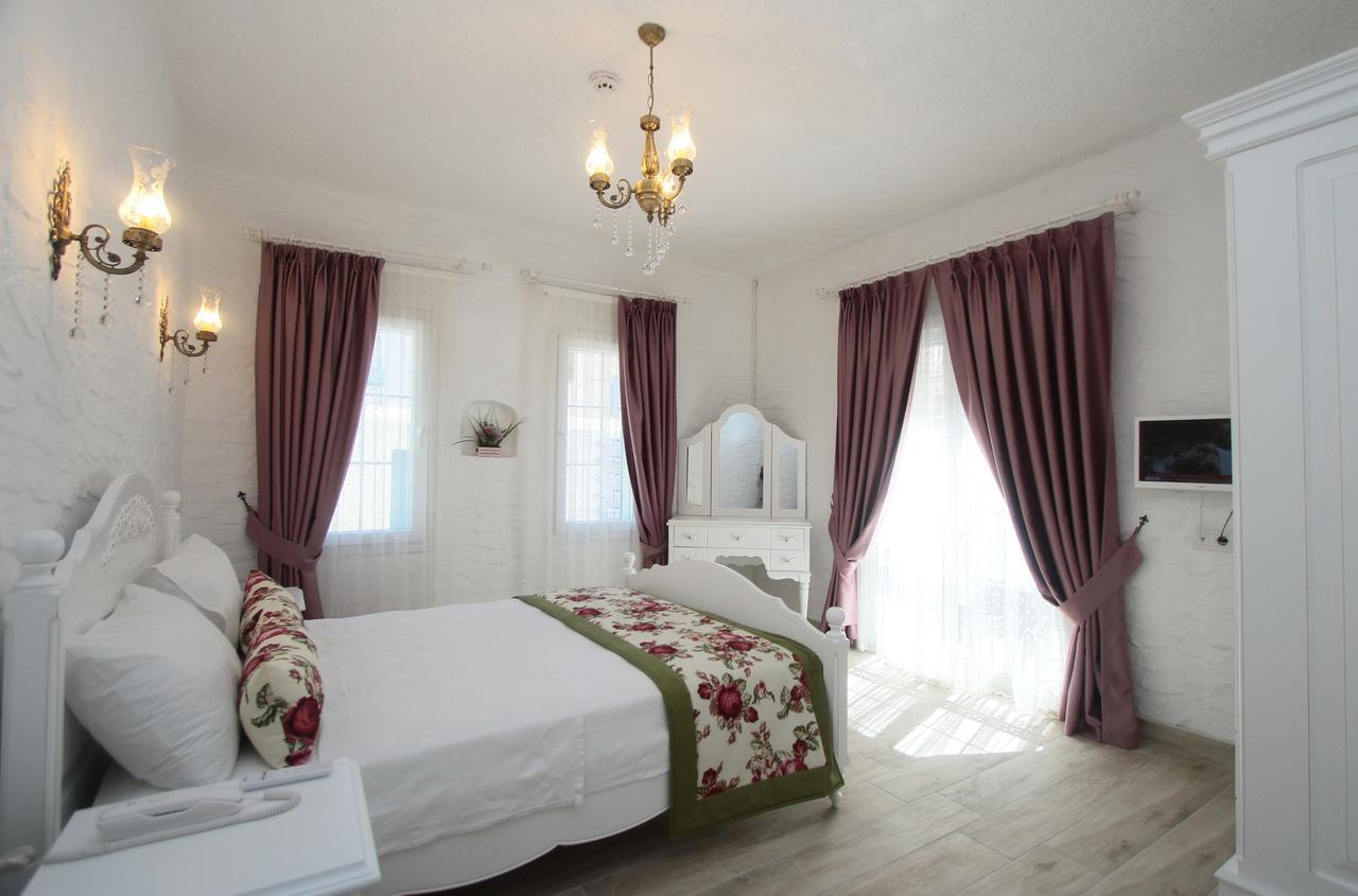 Alya Mou Butik Hotel Cesme Ngoại thất bức ảnh